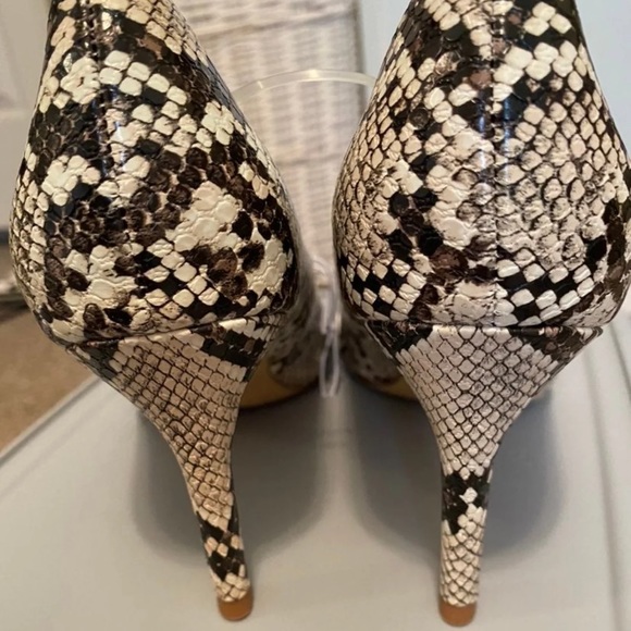 A new day snakeskin heels - Picture 3 of 3